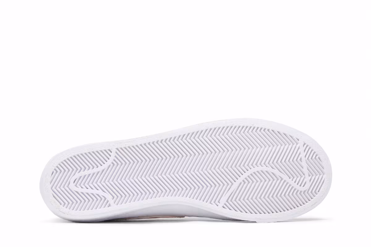 Nike Blazer Low White Team Orange, view 5