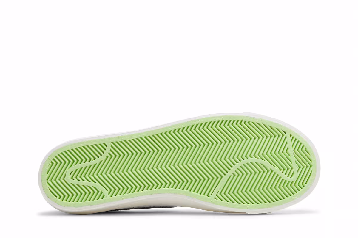 Nike Blazer Low Lightning Bolt Swoosh, view 5