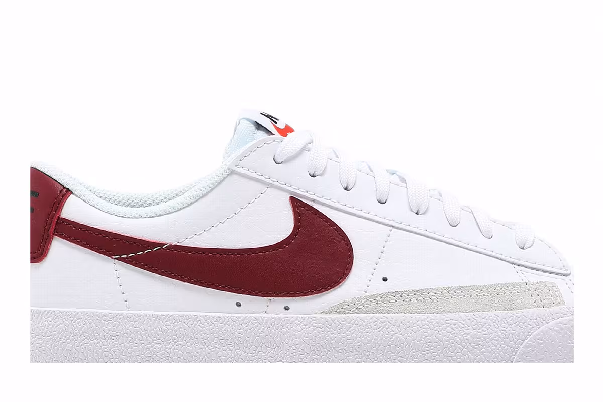 Nike Blazer Low White Team Red, view 3