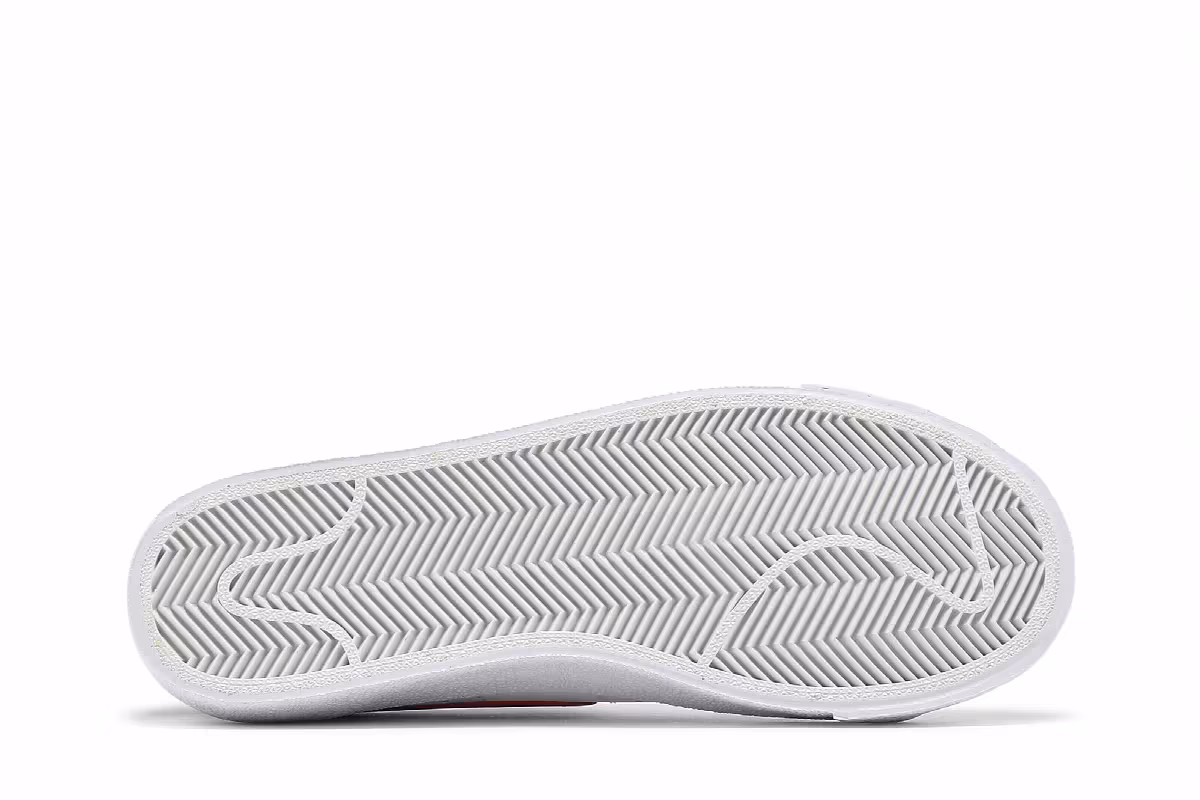 Nike Blazer Low White Team Red, view 5