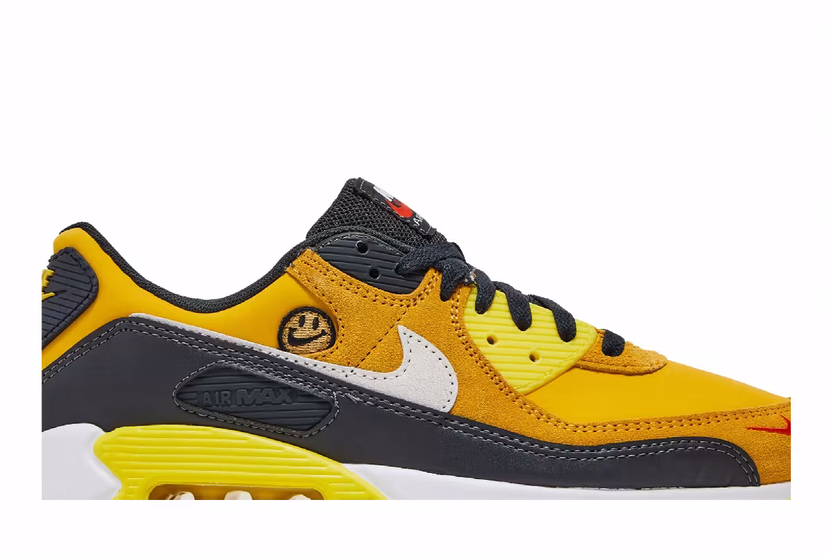 Nike Air Max 90 SE Go The Extra Smile, view 3