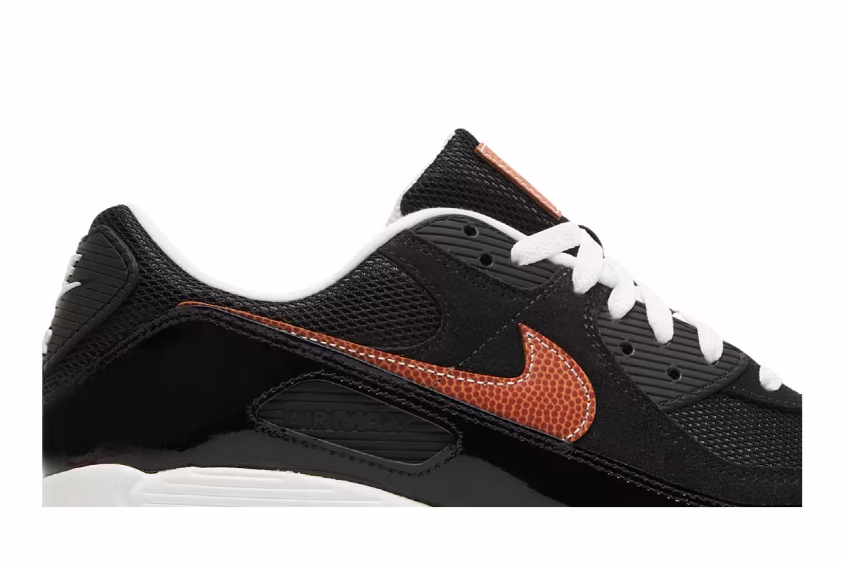 Nike Air Max 90 Football, view 3