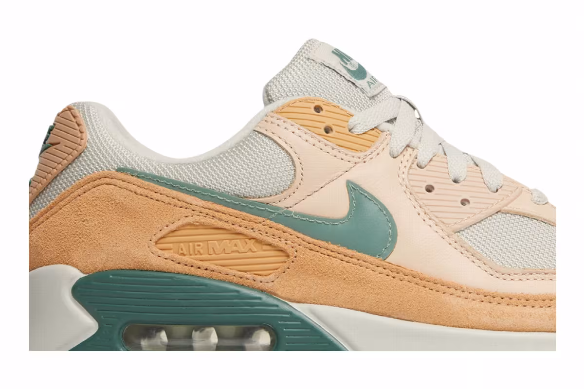 Nike Air Max 90 Premium Light Bone Dutch Green, view 3