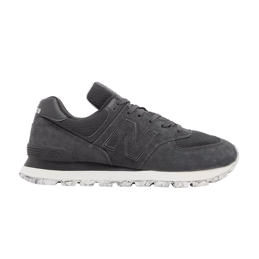 New Balance 574 Rugged Black Marble Sole
