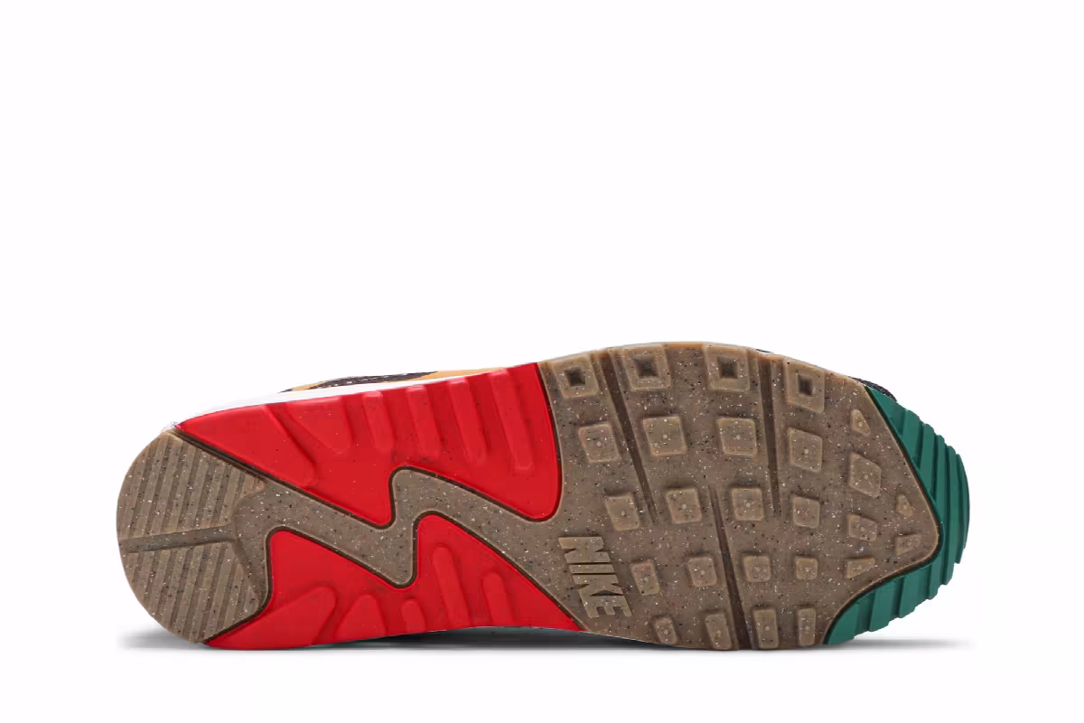 Nike Women's Air Max 90 QS Legacy, view 5