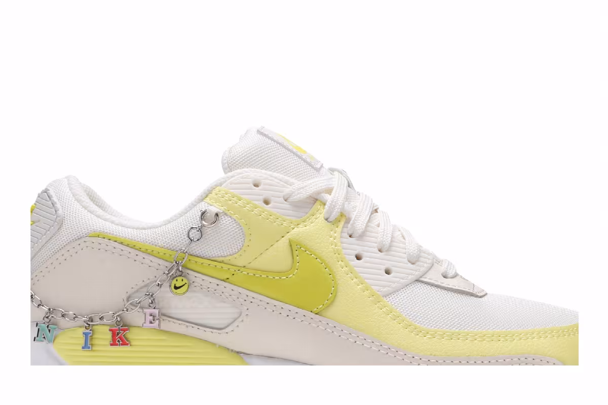 Nike Women's Air Max 90 SE Princess Charming, view 3