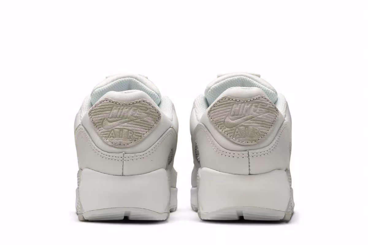 Nike Women's Air Max 90 SE Summit White Light Bone, view 7