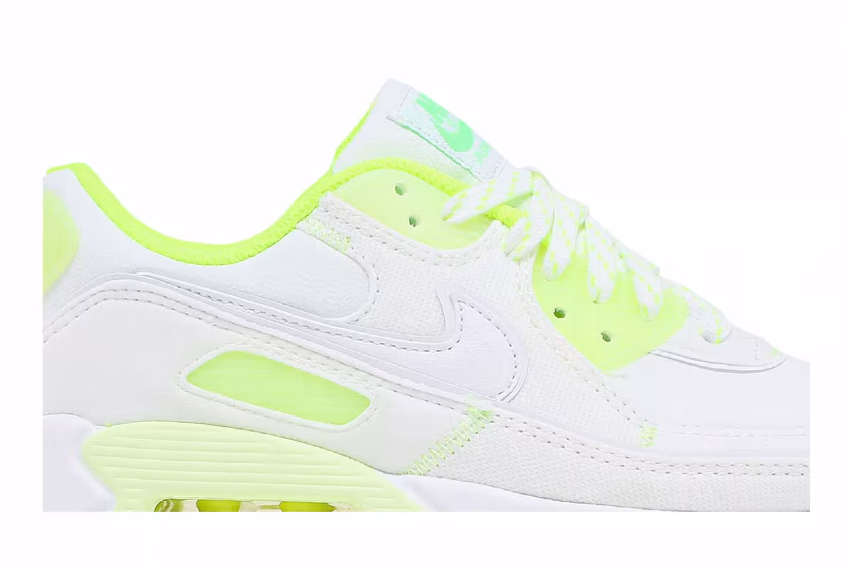 Nike Women's Air Max 90 Exeter Edition, view 3