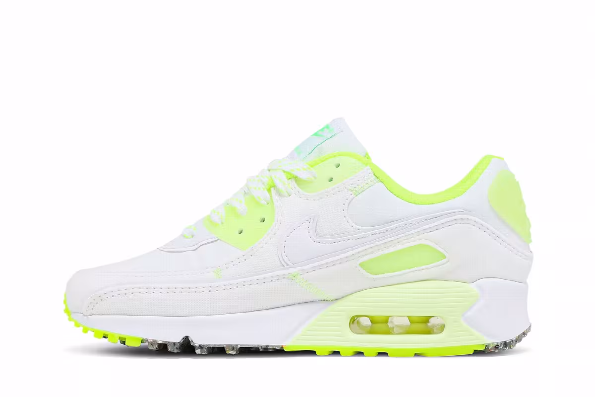 Nike Women's Air Max 90 Exeter Edition, view 4