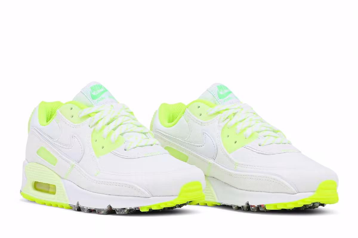 Nike Women's Air Max 90 Exeter Edition, view 9