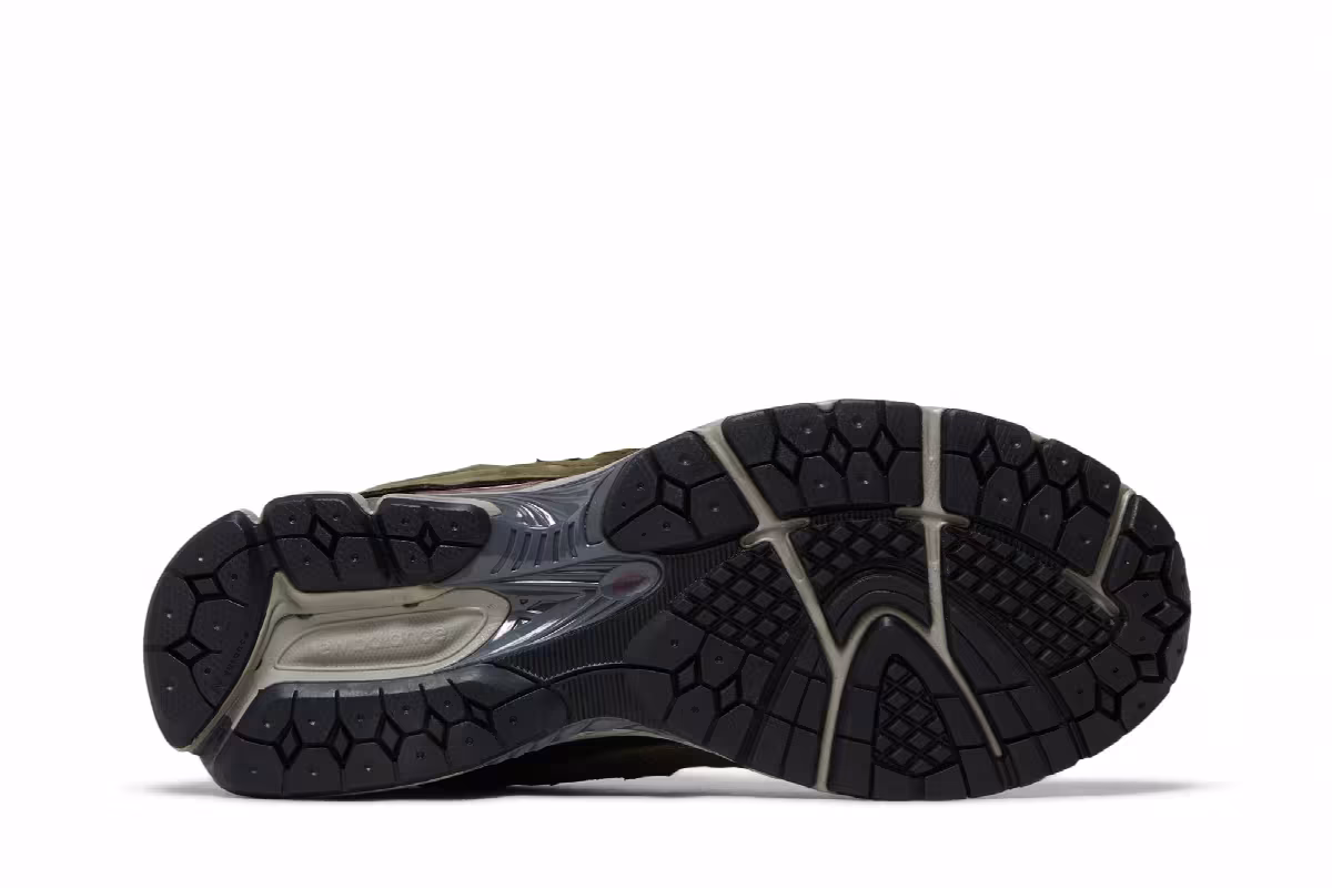 New Balance 2002R Protection Pack - Dark Moss, view 5