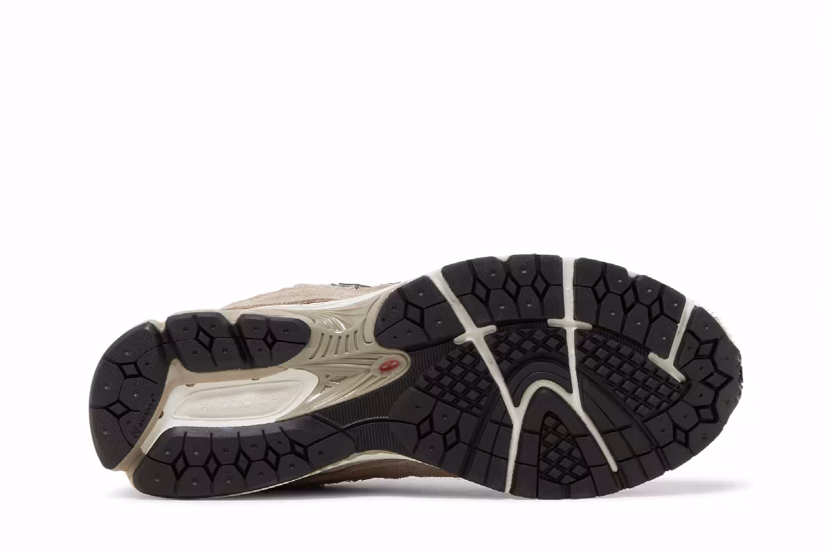 New Balance 2002R Protection Pack - Driftwood, view 5