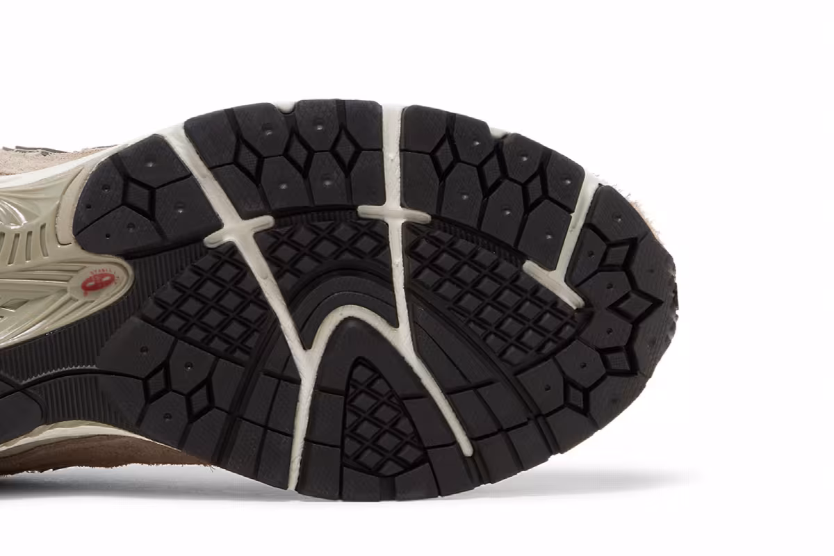 New Balance 2002R Protection Pack - Driftwood, view 6
