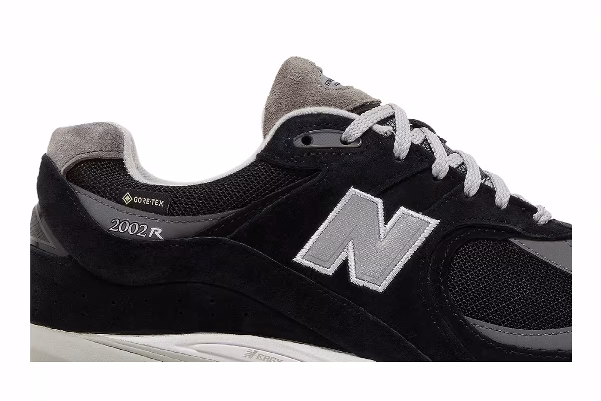 New Balance 2002R GORE-TEX Black Grey, view 3
