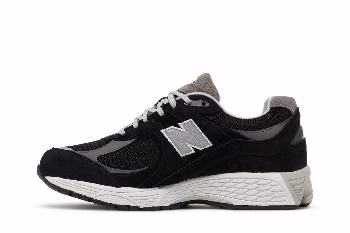 New Balance 2002R GORE-TEX Black Grey, view 4