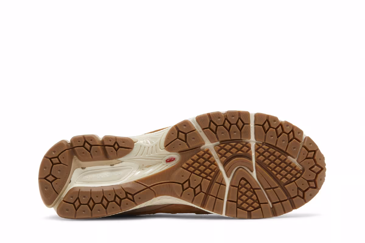 New Balance 2002R GORE-TEX Tobacco, view 5