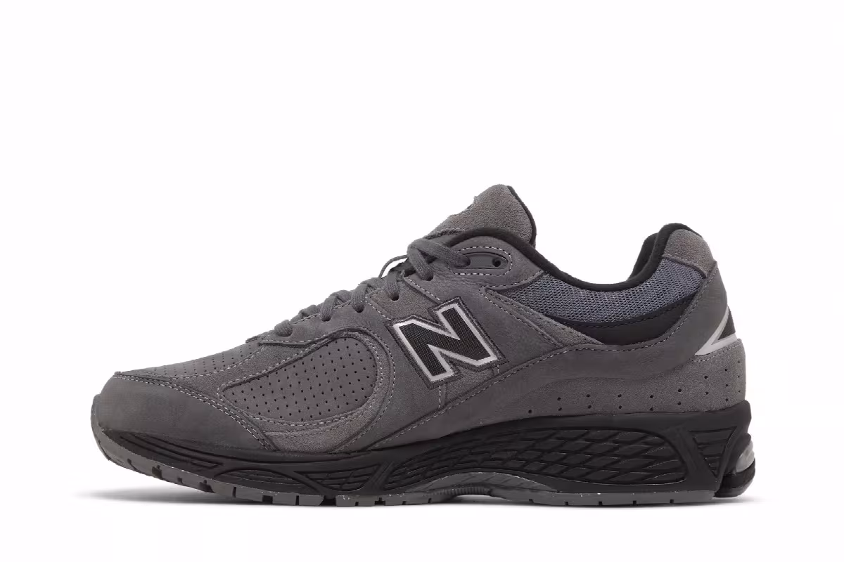 New Balance 2002R Castlerock Black, view 4