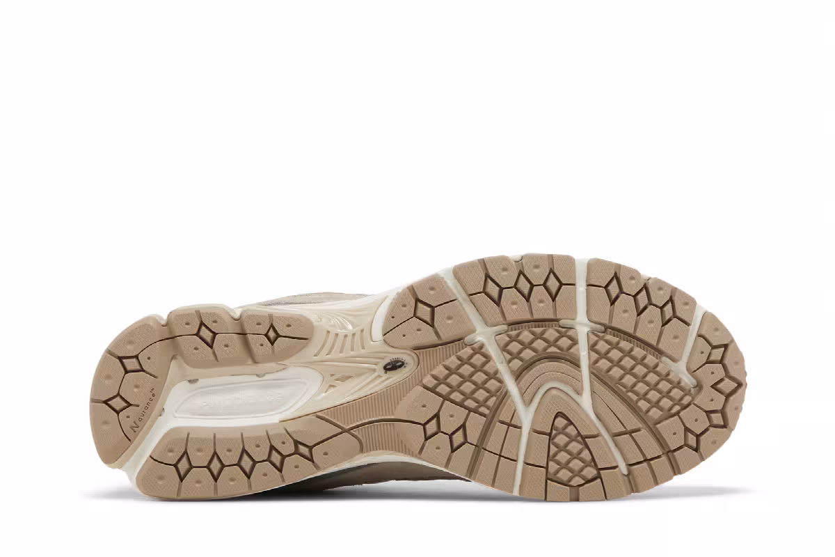New Balance 2002R Driftwood, view 5