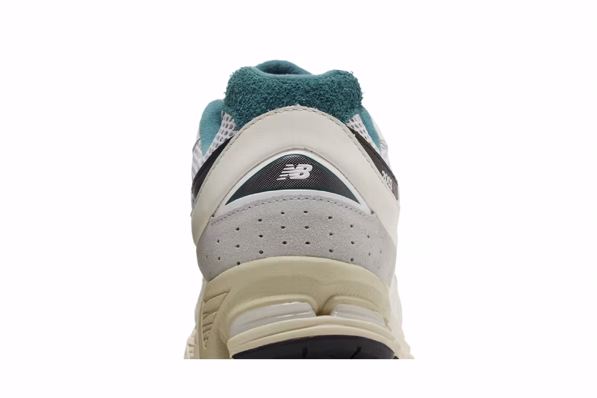 New Balance 2002R Pouch - Vintage Teal, view 8