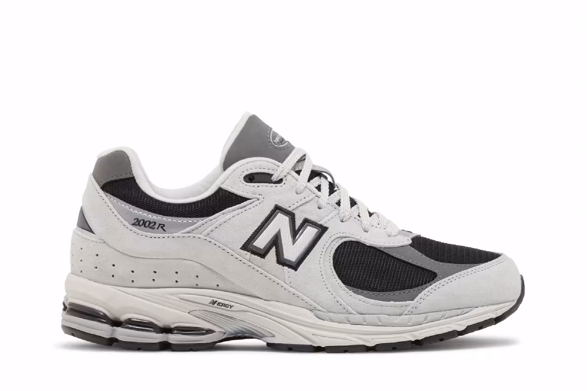 New Balance 2002R Black Grey, view 2