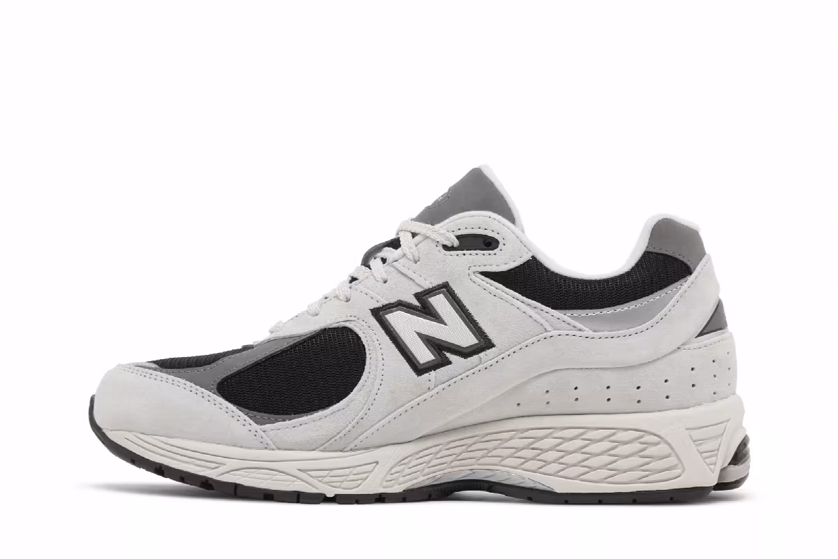 New Balance 2002R Black Grey, view 4