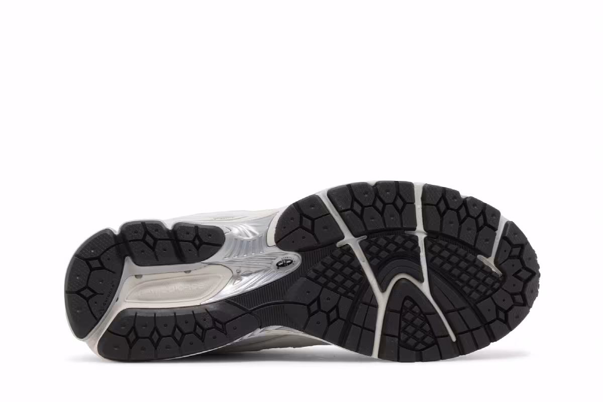 New Balance 2002R Black Grey, view 5
