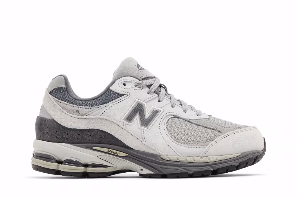 New Balance 2002R Raincloud Concrete, view 2