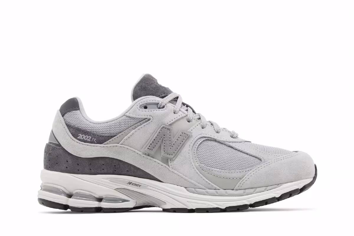 New Balance 2002R Light Dark Grey, view 2