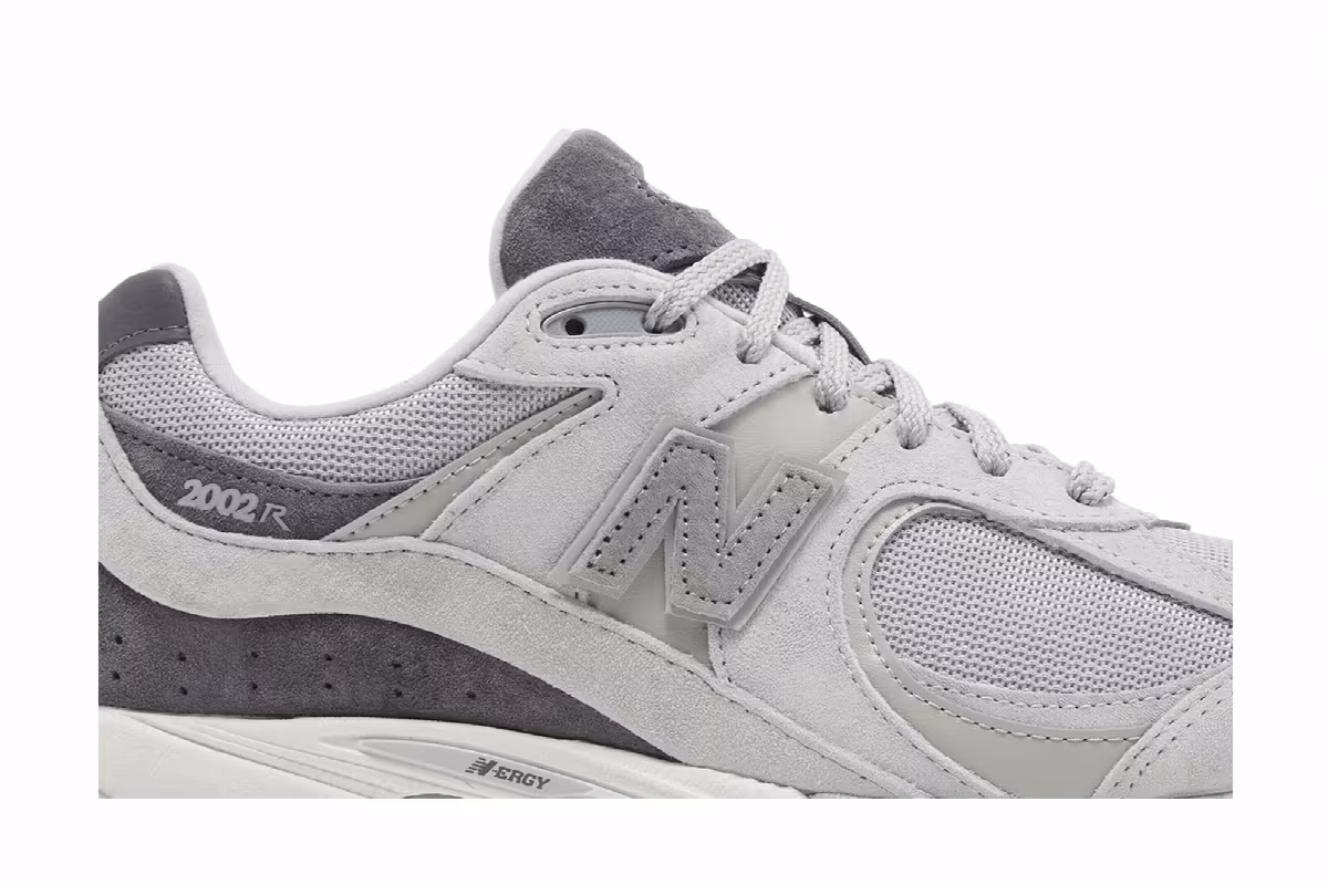New Balance 2002R Light Dark Grey, view 3