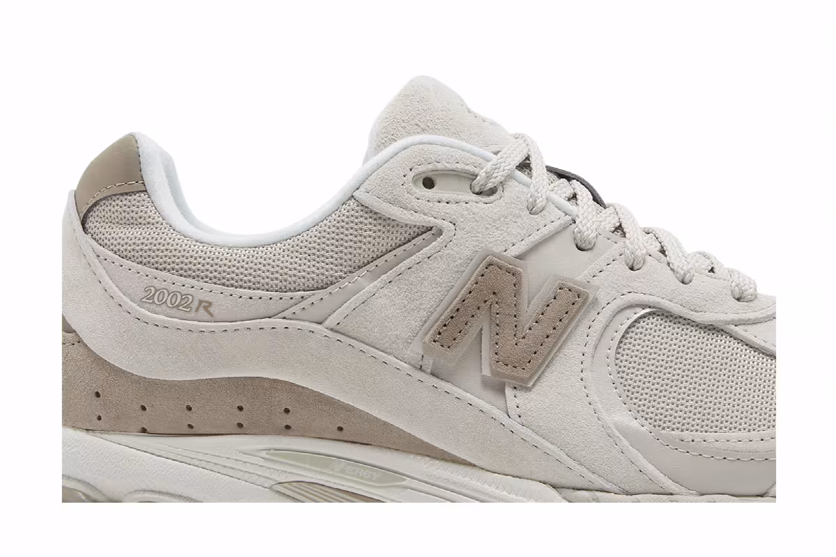 New Balance 2002R Light Dark Tan, view 3
