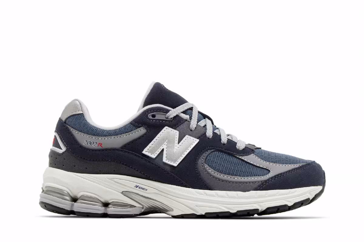 New Balance 2002R Big Kid Eclipse Silver Metallic, view 2