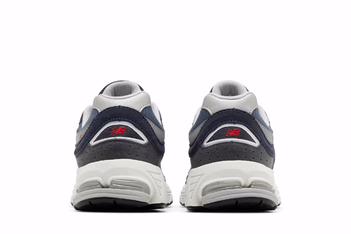 New Balance 2002R Big Kid Eclipse Silver Metallic, view 7