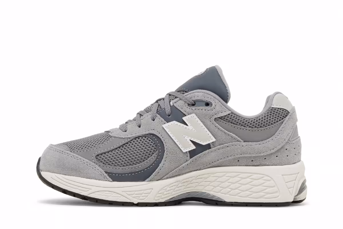 New Balance 2002R Big Kid Wide Steel Lead, view 4