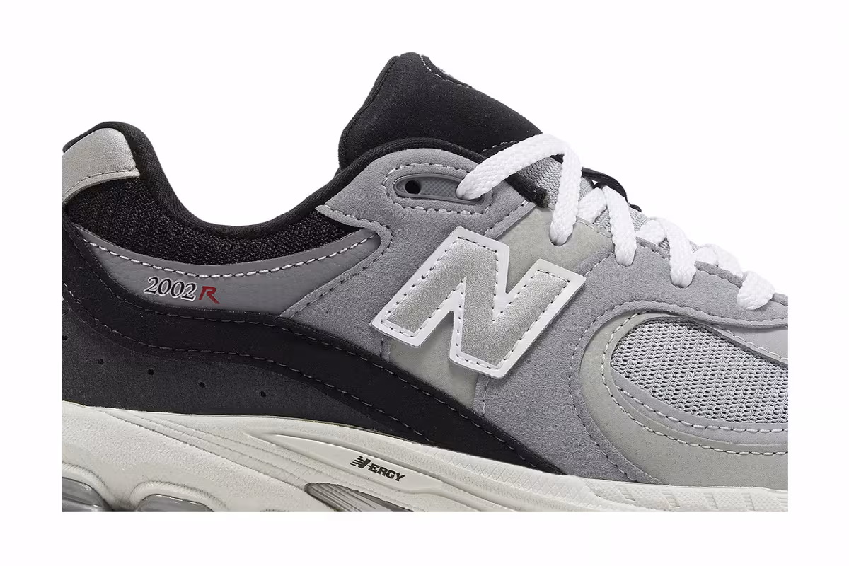 New Balance 2002R Big Kid Slate Grey Black, view 3
