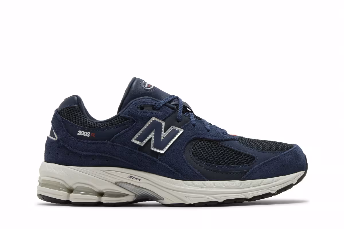 New Balance 2002R Big Kid Navy Outerspace, view 2