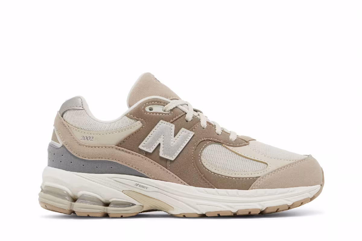 New Balance 2002R Big Kid Wide Timberwolf Mushroom, view 2
