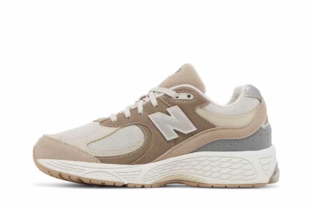 New Balance 2002R Big Kid Wide Timberwolf Mushroom, view 4
