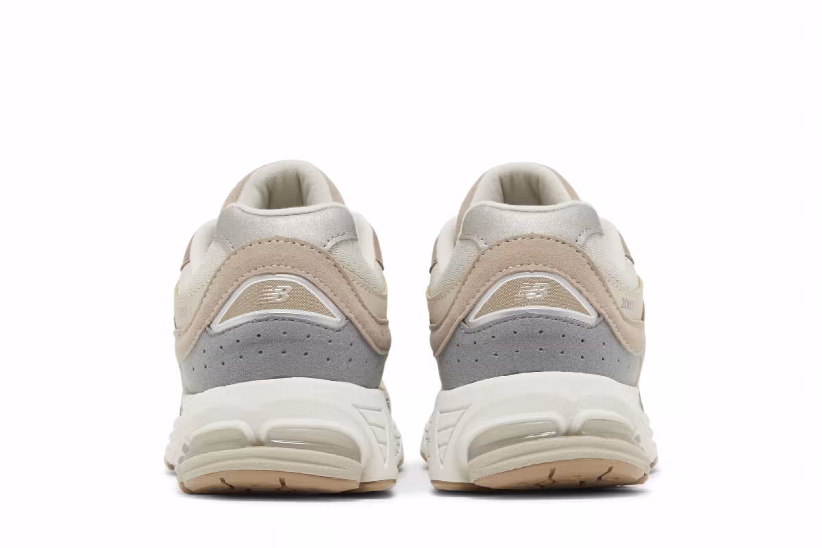 New Balance 2002R Big Kid Wide Timberwolf Mushroom, view 7