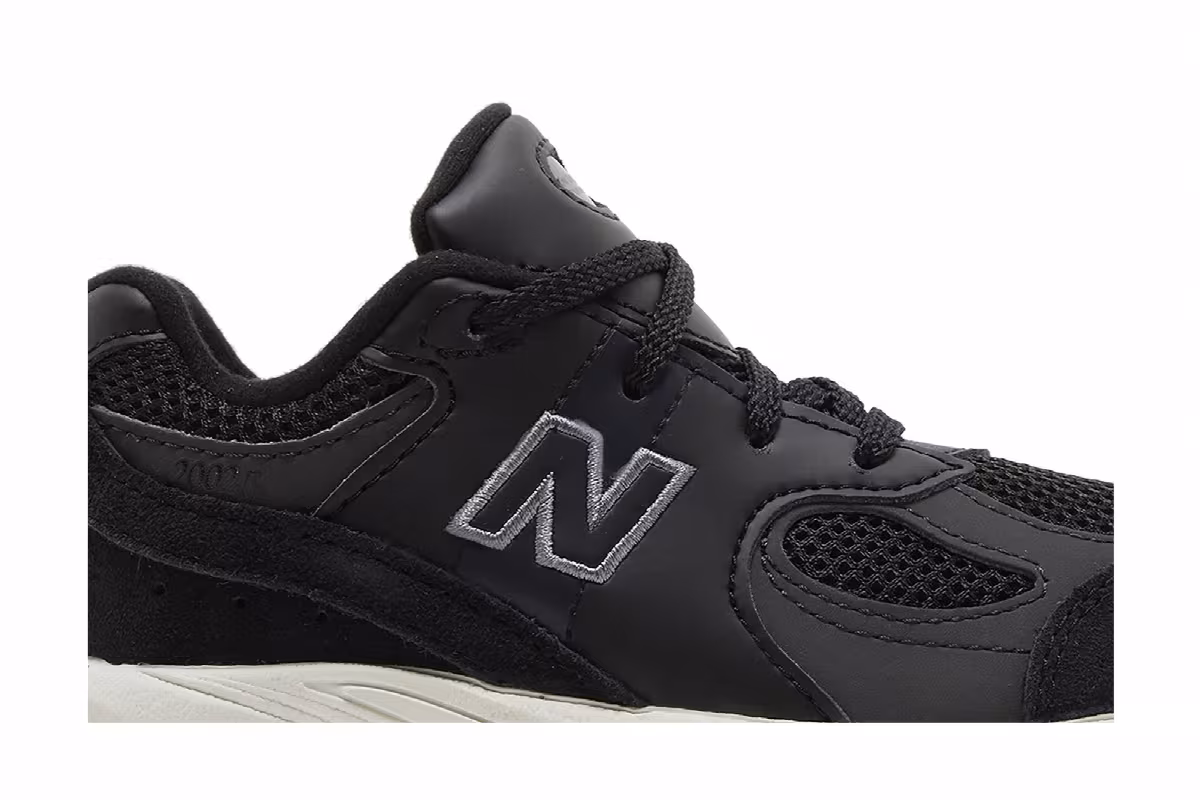 New Balance 2002R Toddler Black Phantom, view 3
