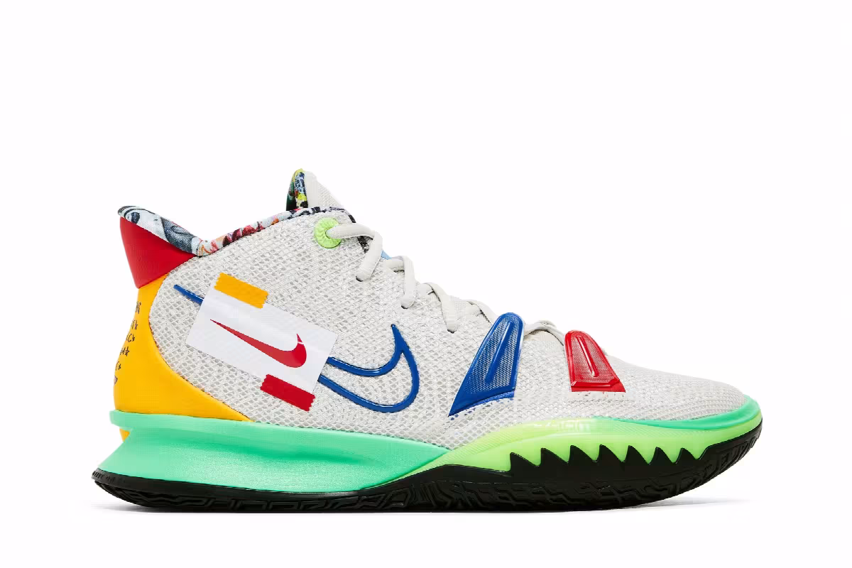 Nike Kyrie 7 Visions, view 2