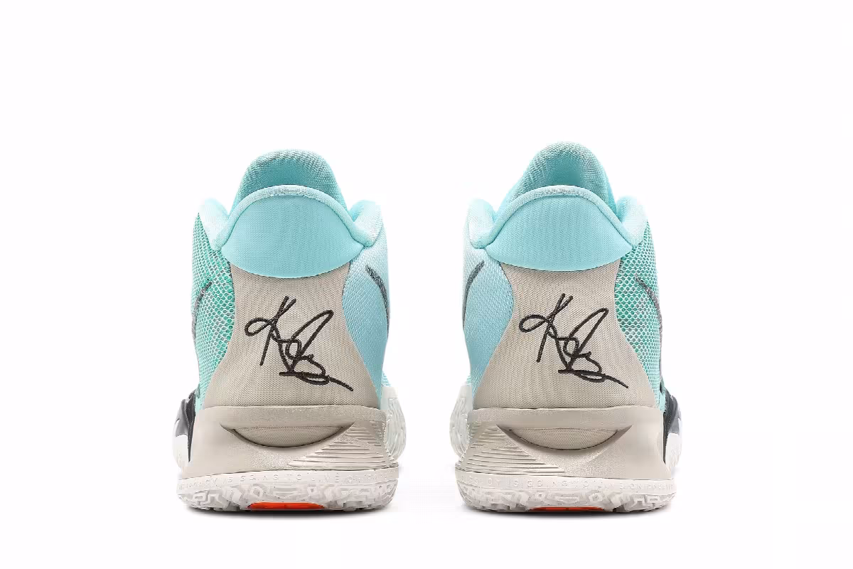 Nike Kyrie 7 Copa, view 7