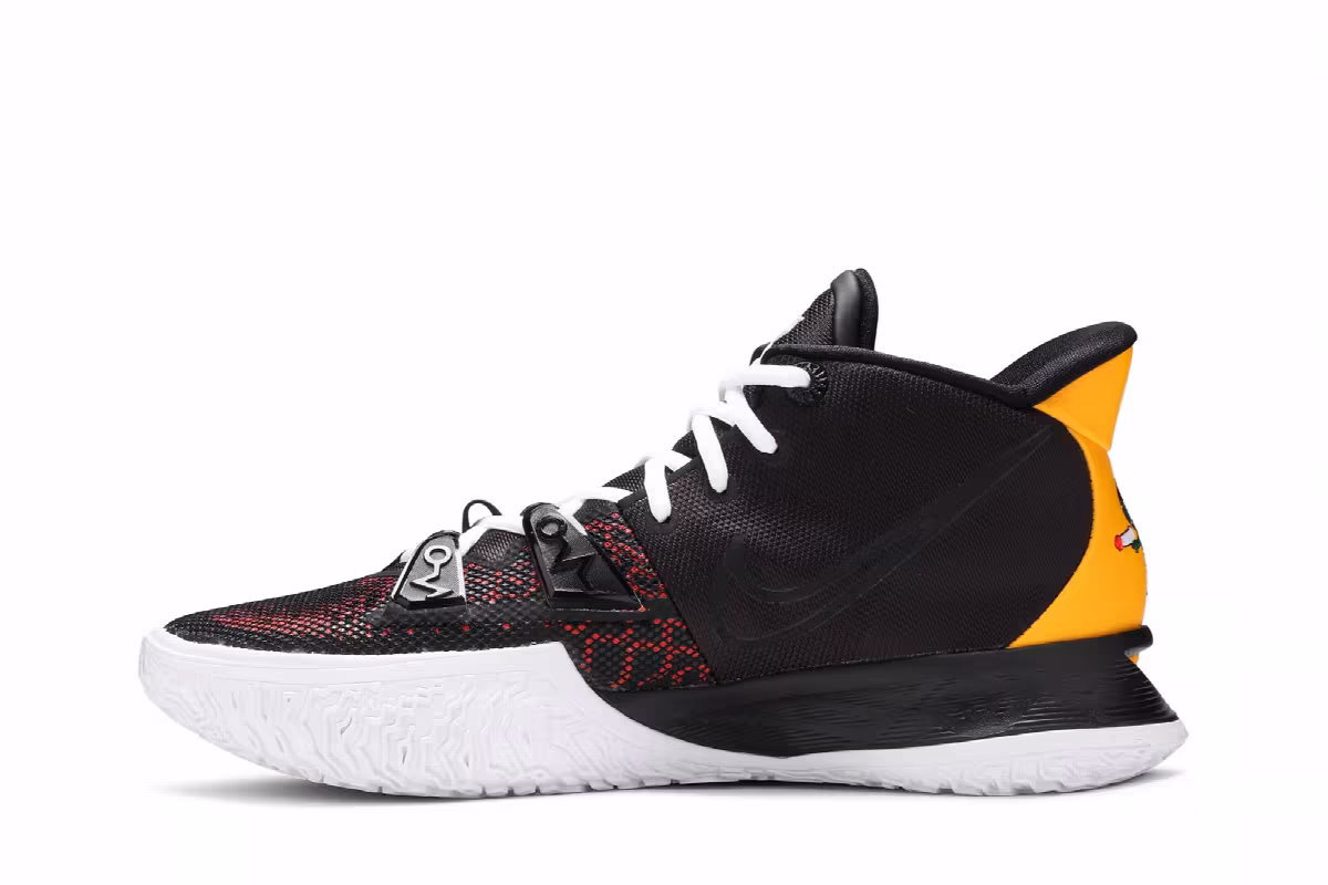 Nike Kyrie 7 Roswell Rayguns, view 4