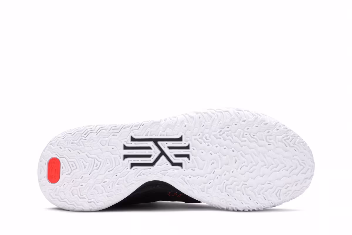 Nike Kyrie 7 Roswell Rayguns, view 5