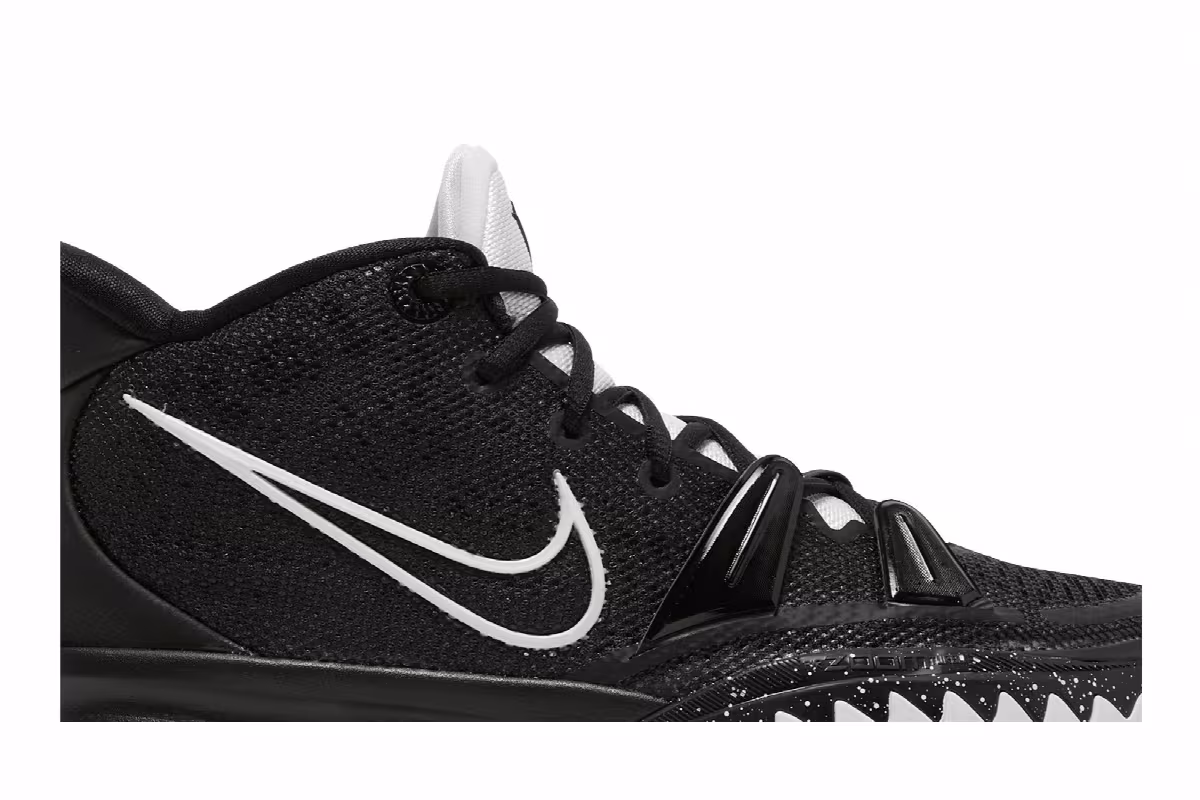 Nike Kyrie 7 TB Black White, view 3
