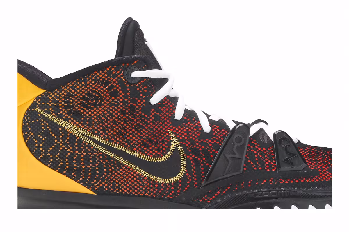 Nike Kyrie 7 EP Roswell Rayguns, view 3