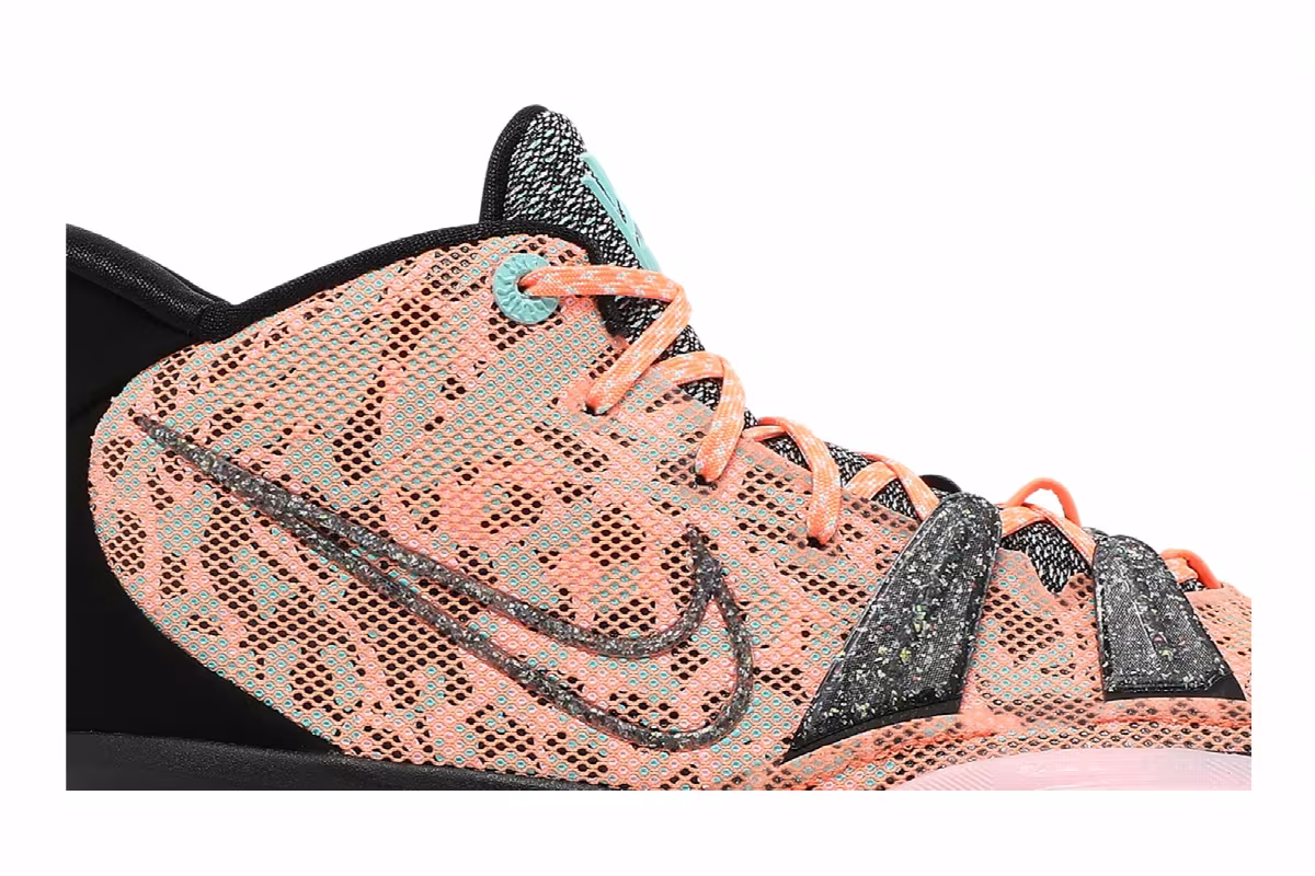 Nike Kyrie 7 Play for the Future, view 3