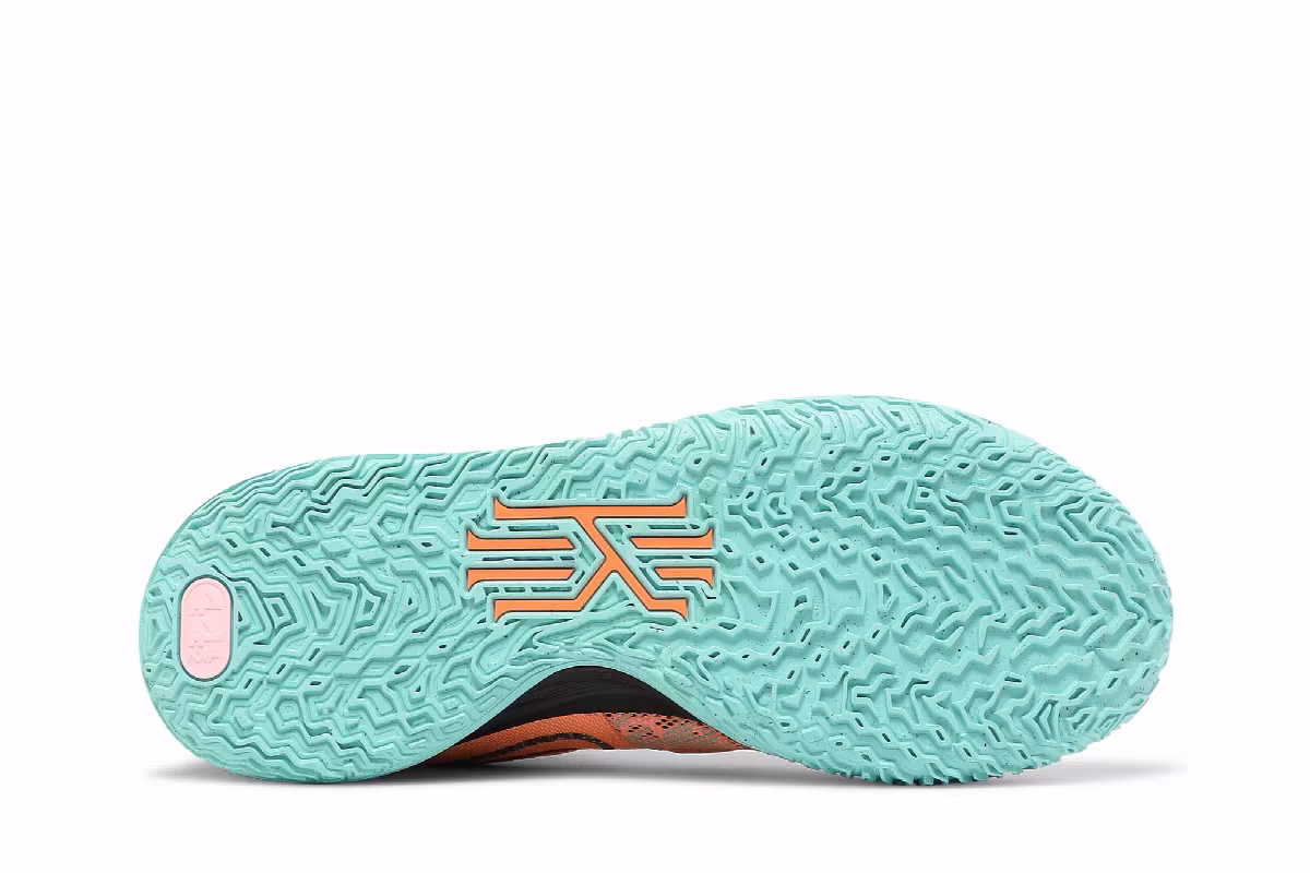 Nike Kyrie 7 Play for the Future, view 5