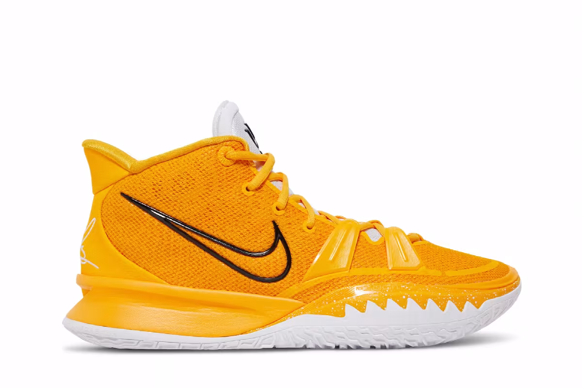 Nike Kyrie 7 TB University Gold, view 2