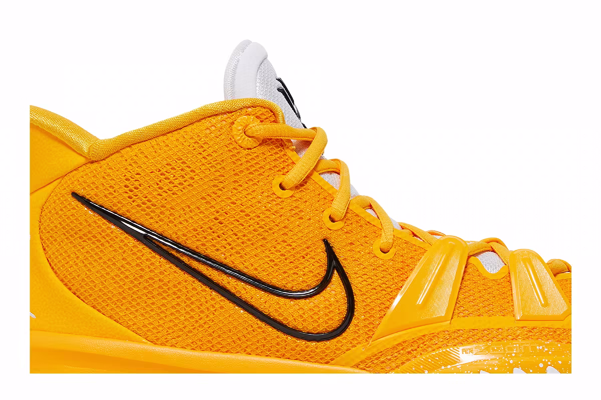 Nike Kyrie 7 TB University Gold, view 3