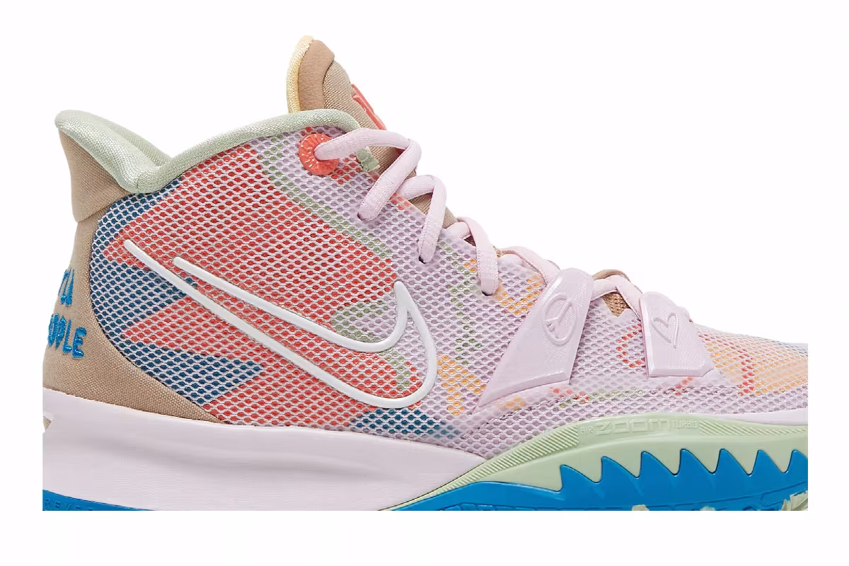 Nike Kyrie 7 EP 1 World 1 People - Regal Pink, view 3